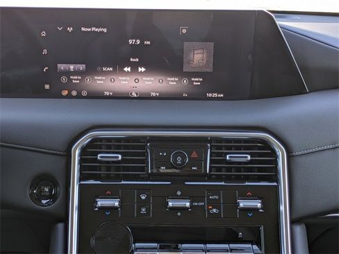 New 2026 Nissan Armada SV image 19