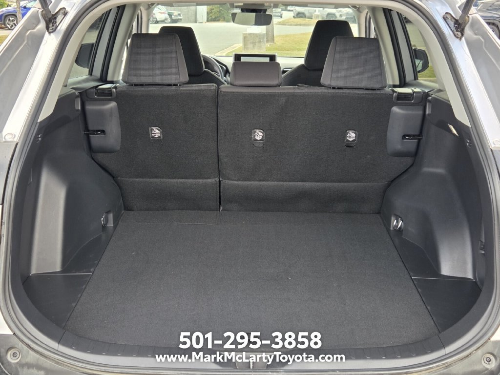 Used 2023 Toyota RAV4 LE FWD image 13