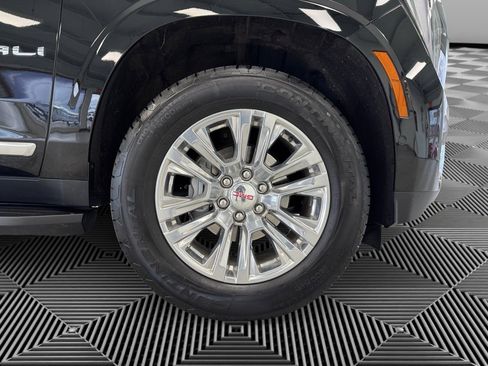 Used 2025 GMC Yukon XL Denali image 10