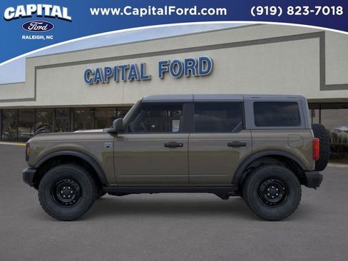 New 2026 Ford Bronco Big Bend w/ Black Diamond Package image 3