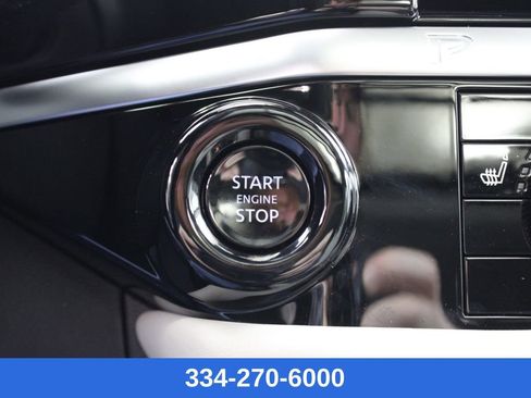 New 2026 Nissan Pathfinder SL image 10