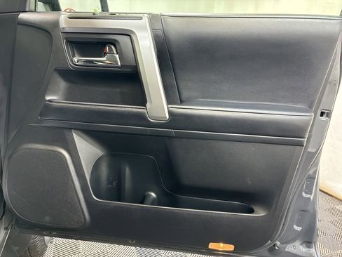 Used 2024 Toyota 4Runner SR5 AWD/4WD image 11