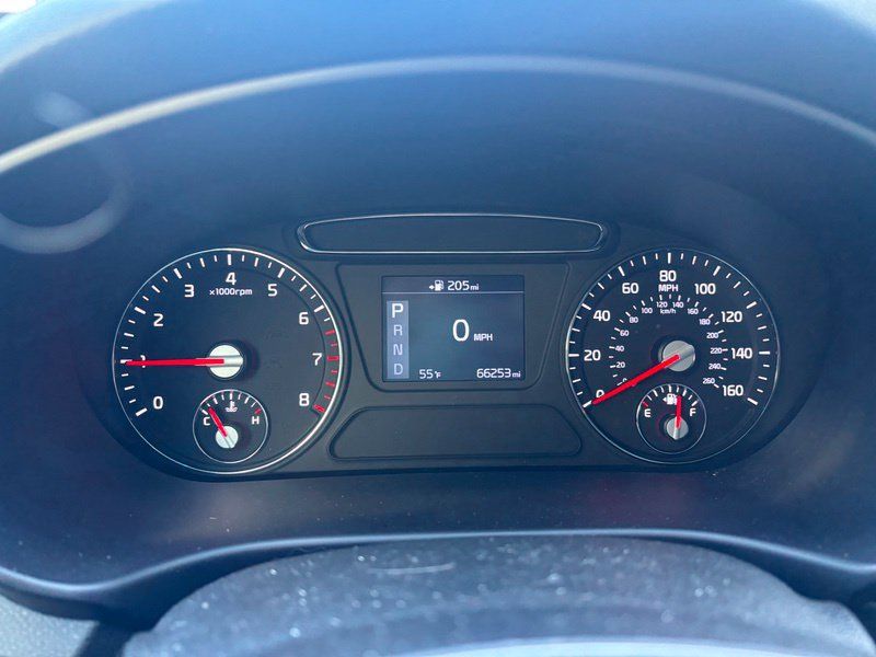 Used 2020 Kia Sorento LX AWD/4WD image 11