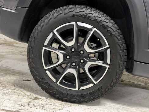 Used 2024 Jeep Compass Trailhawk image 26
