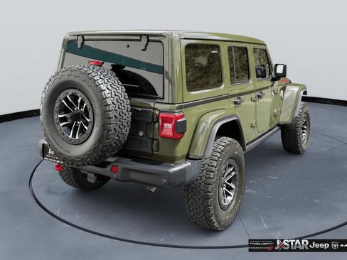 Used 2024 Jeep Wrangler Unlimited Rubicon AWD/4WD image 5