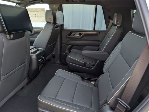 New 2026 GMC Yukon Elevation w/ Elevation Premium Package AWD/4WD image 27