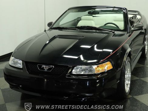 Used 2000 Ford Mustang GT RWD image 17