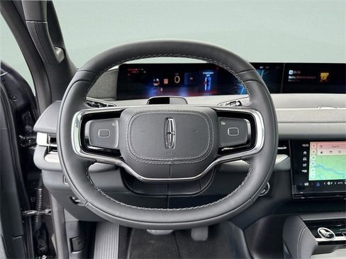 New 2025 Lincoln Navigator Reserve w/ Jet Appearance Package image 40