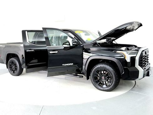 Used 2022 Toyota Tundra Limited w/ TRD Off-Road Package AWD/4WD image 12