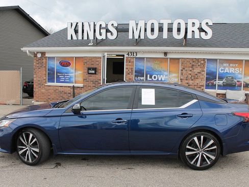 Used 2019 Nissan Altima 2.5 SR image 2