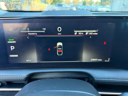 Certified 2023 Nissan Ariya AWD image 32