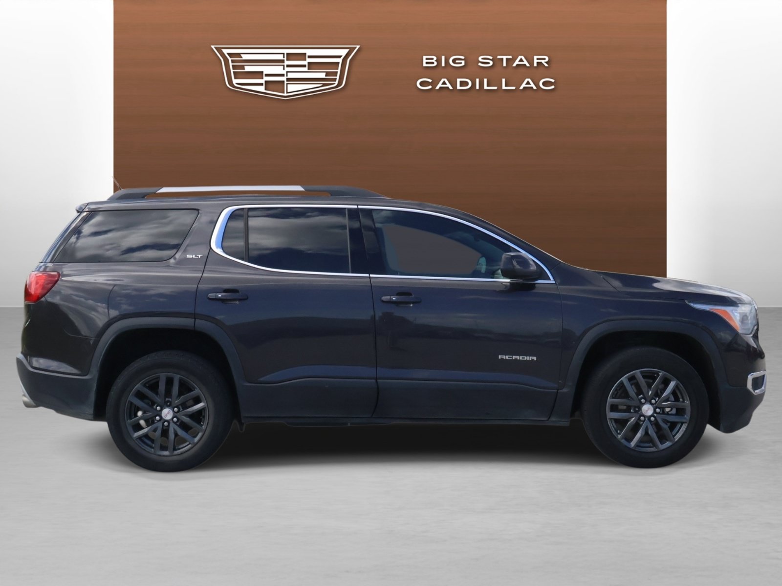 Used 2018 GMC Acadia SLT FWD image 6