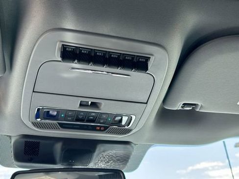 New 2025 Ford F250 Lariat w/ Lariat Ultimate Package image 22