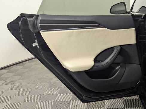 Used 2022 Tesla Model S Plaid image 49
