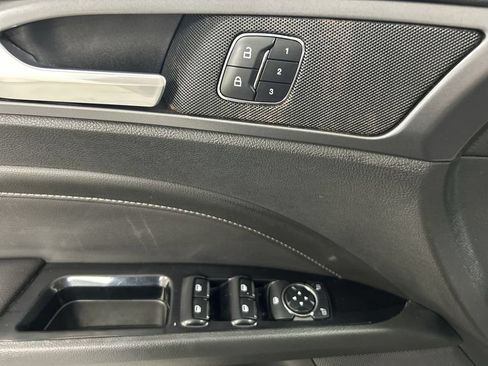 Used 2015 Ford Fusion Titanium AWD/4WD image 11