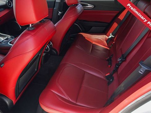 Used 2020 Alfa Romeo Giulia w/ Nero Edizione RWD image 13