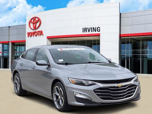 Used 2024 Chevrolet Malibu LT FWD image 2