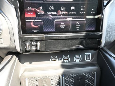 New 2026 RAM 1500 Rebel w/ Rebel Level 2 Equipment Group AWD/4WD image 19