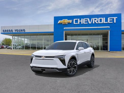 New 2026 Chevrolet Blazer EV LT image 9