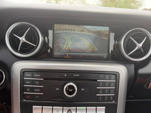 Used 2017 Mercedes-Benz SLC 300 image 18