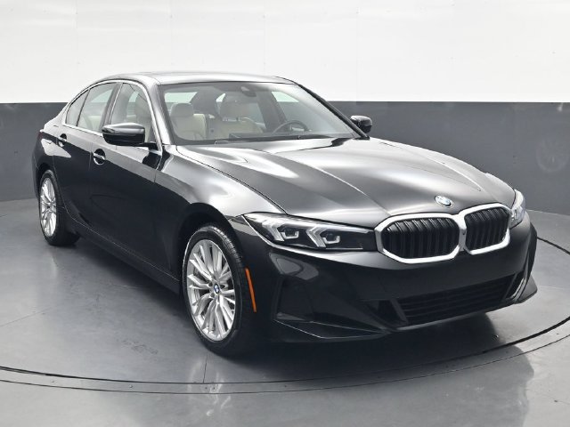 Used 2024 BMW 330i Sedan w/ Convenience Package RWD image 2