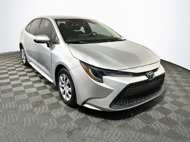 Used 2022 Toyota Corolla LE FWD image 1