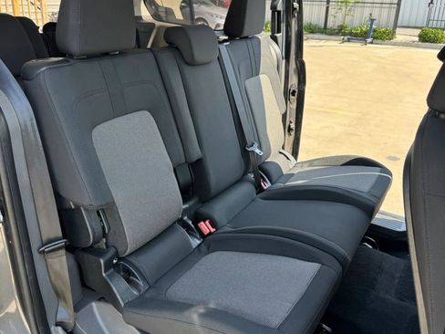 Used 2021 Ford Transit Connect XL image 32