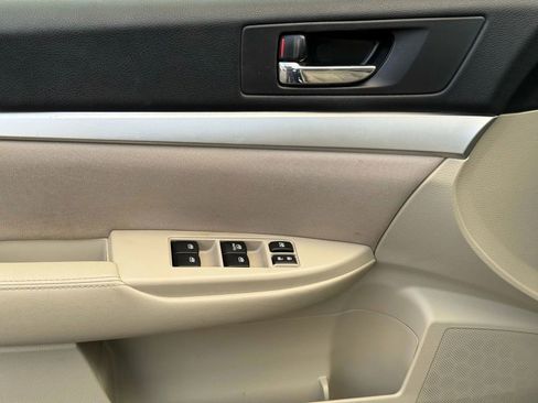 Used 2013 Subaru Legacy 2.5i Premium w/ All-Weather Pkg + Moonroof image 16