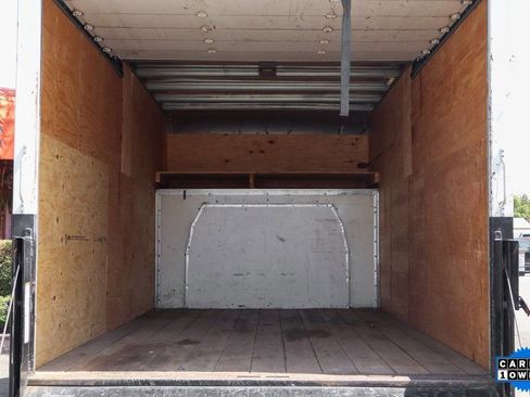 Used 2018 Ford E-350 and Econoline 350 Super Duty image 8