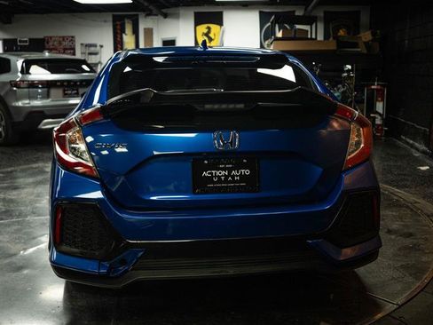 Used 2018 Honda Civic EX image 5