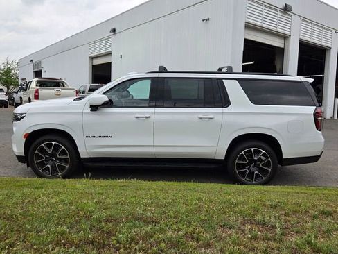 Used 2024 Chevrolet Suburban RST w/ Luxury Package AWD/4WD image 7