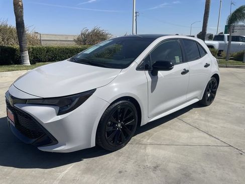 Used 2021 Toyota Corolla SE FWD image 4