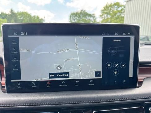 Used 2023 Lincoln Nautilus Reserve w/ Equipment Group 201A AWD/4WD image 17