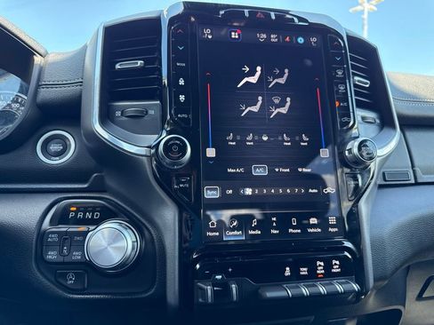 Used 2023 RAM 1500 Laramie AWD/4WD image 30