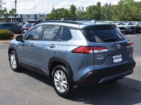 Used 2024 Toyota Corolla Cross LE FWD image 9