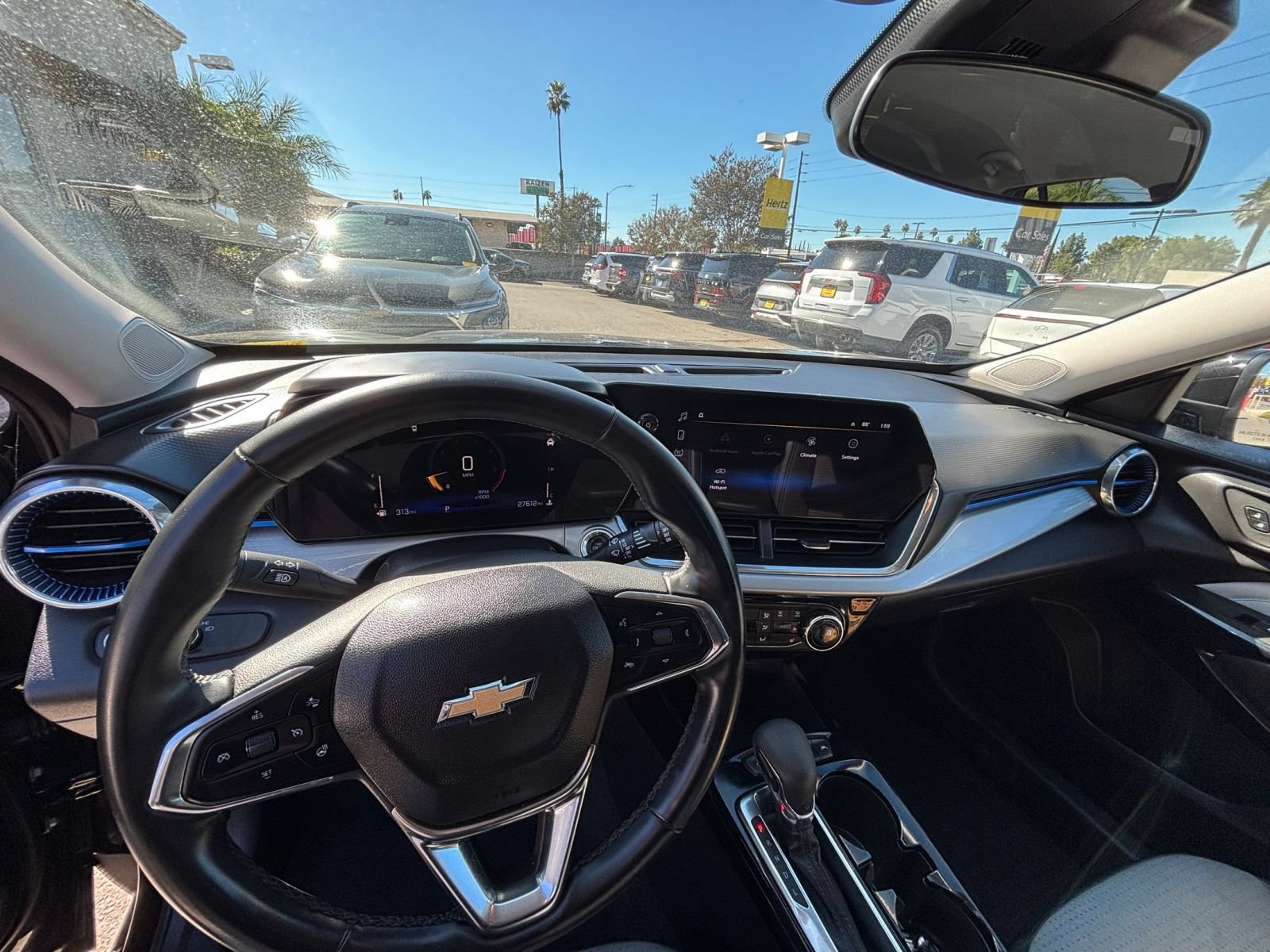 Used 2025 Chevrolet Trax LT w/ LT Convenience Package FWD image 33