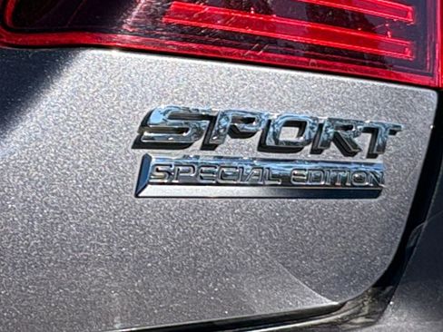Used 2017 Honda Accord Sport Special Edition image 8