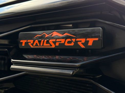 Used 2025 Honda Pilot TrailSport image 16