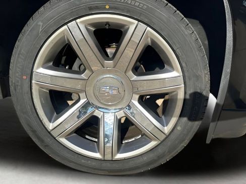 Used 2020 Cadillac Escalade Luxury image 48