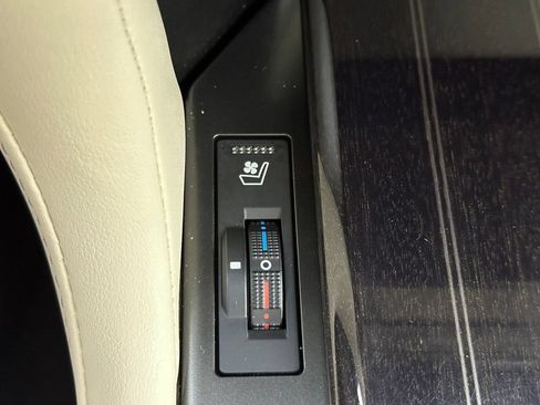 Used 2023 Lexus GX 460 Premium AWD/4WD image 41
