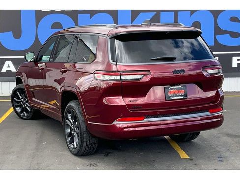 New 2026 Jeep Grand Cherokee L Limited AWD/4WD image 3