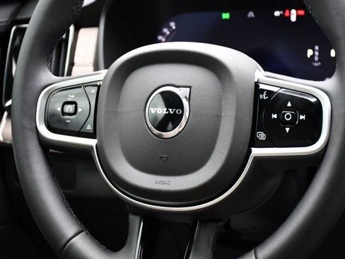 New 2026 Volvo XC90 B6 Plus w/ Protection Package Premier AWD/4WD image 22