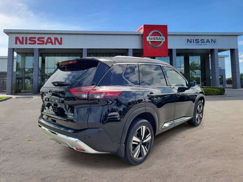 Used 2023 Nissan Rogue Platinum w/ Platinum Premium Package AWD/4WD image 2