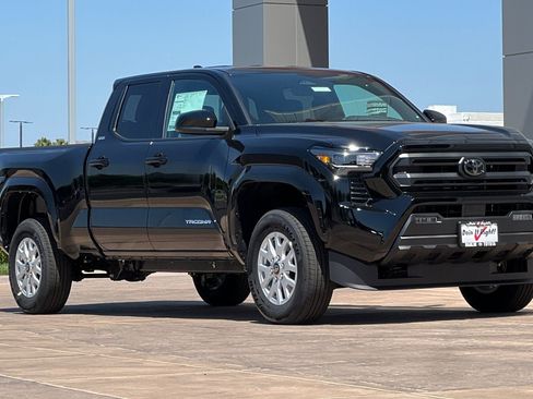 New 2025 Toyota Tacoma SR5 image 2