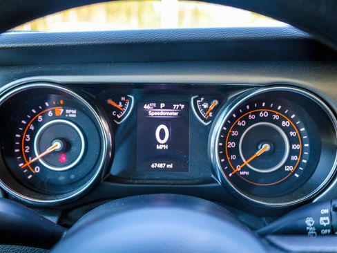 Used 2022 Jeep Wrangler Sport AWD/4WD image 11