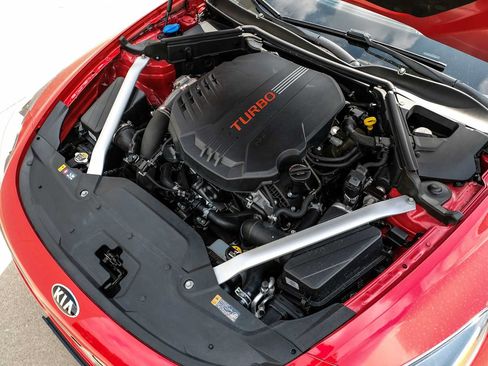 Used 2018 Kia Stinger GT1 RWD image 48