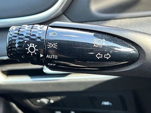 Used 2023 Hyundai Sonata Limited w/ Preferred Accessory Package image 24