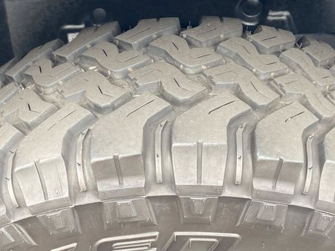 Used 2024 Jeep Wrangler Unlimited Sport AWD/4WD image 16