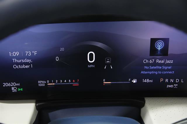 Used 2025 Buick Enclave Avenir w/ LPO, Floor Liner Package AWD/4WD image 8