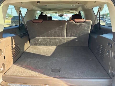 Used 2019 Chevrolet Suburban Premier AWD/4WD image 8